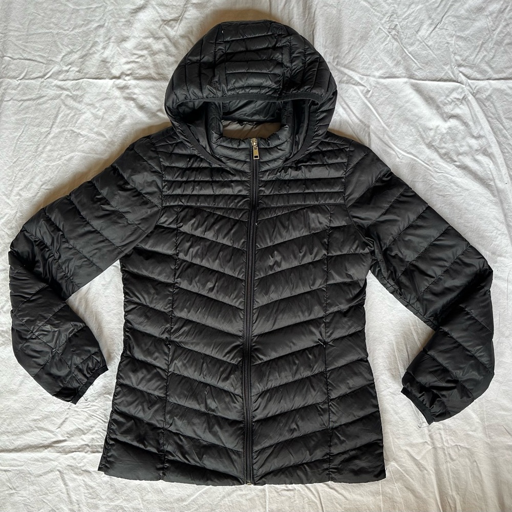 GH Bass Women’s Small Puffer Zip Up Winter coat